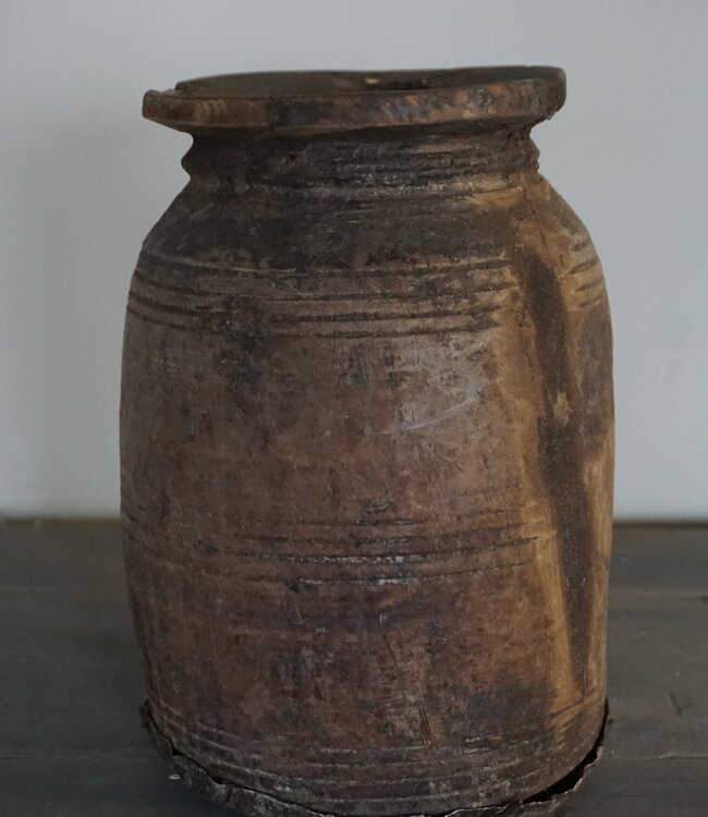 Aura Peeperkorn Nepalese Houten Pot | H20 x D15 cm