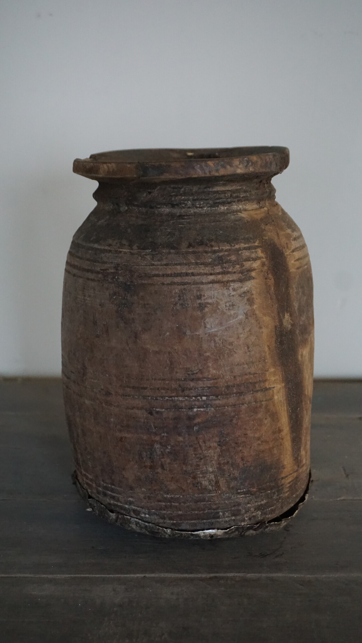 Aura Peeperkorn Nepalese Houten Pot | H20 x D15 cm