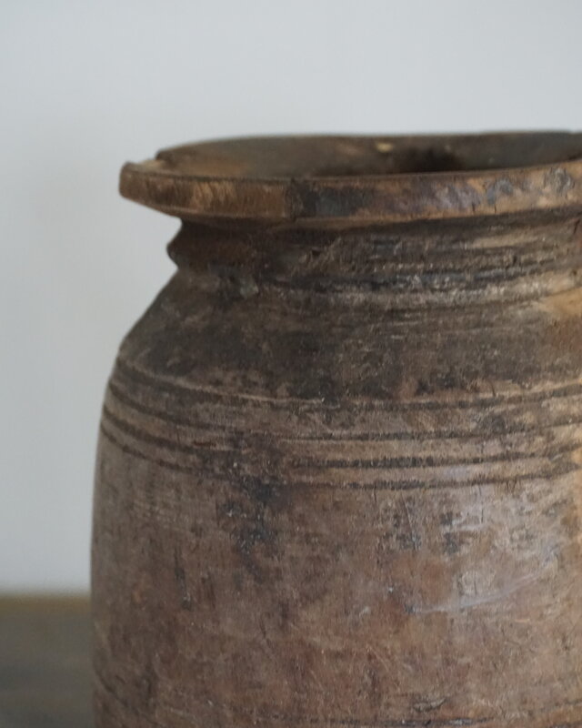Aura Peeperkorn Nepalese Houten Pot | H20 x D15 cm