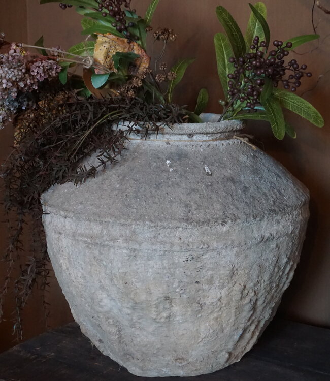 Rene Houtman Oude Stenen Pot | H45 x D48 cm