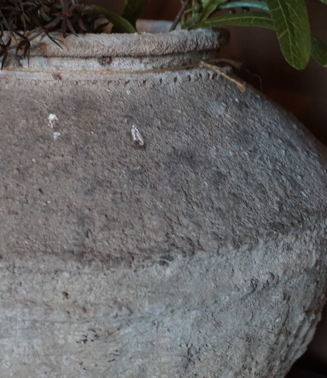 Rene Houtman Oude Stenen Pot | H45 x D48 cm