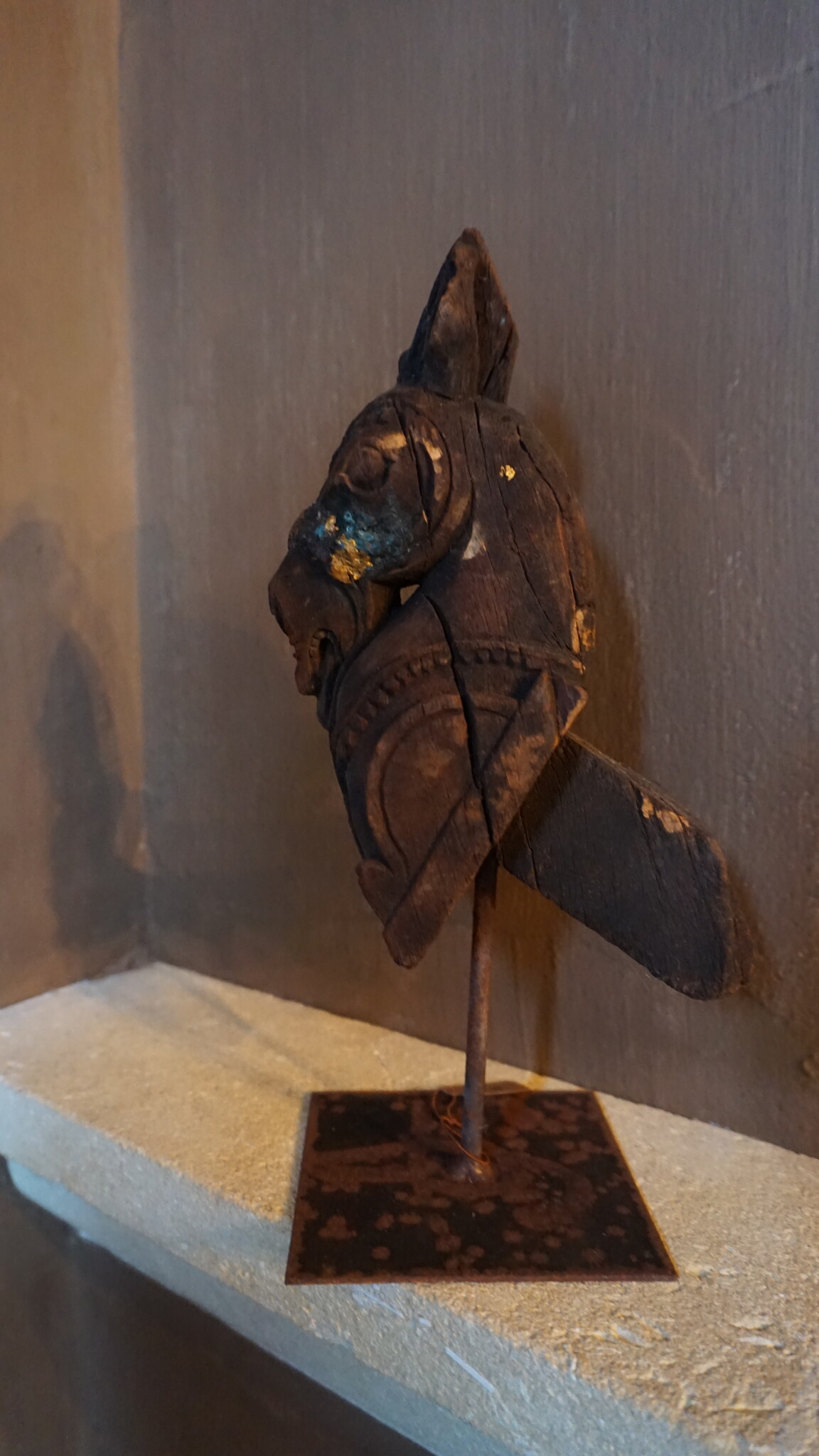 Rene Houtman Paard Op Standaard | Hout | H28xB10xD10 cm
