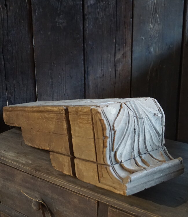 Rene Houtman Ornament | Oud Hout | H17 x L69 x D19 cm