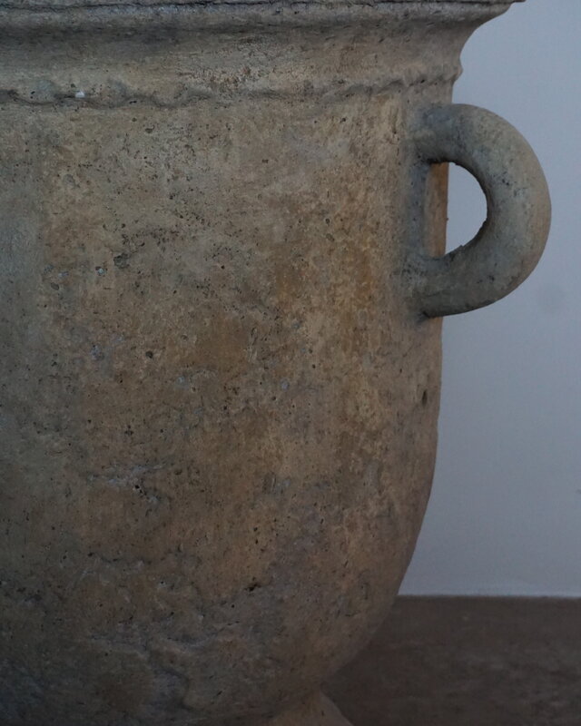 Il Cupido Betonnen Pot Anduse Met Oren | H64 x D58 cm