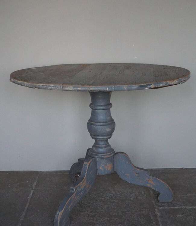 Rene Houtman Houten Wijntafel Met Sierpoten | H80 x D100 cm