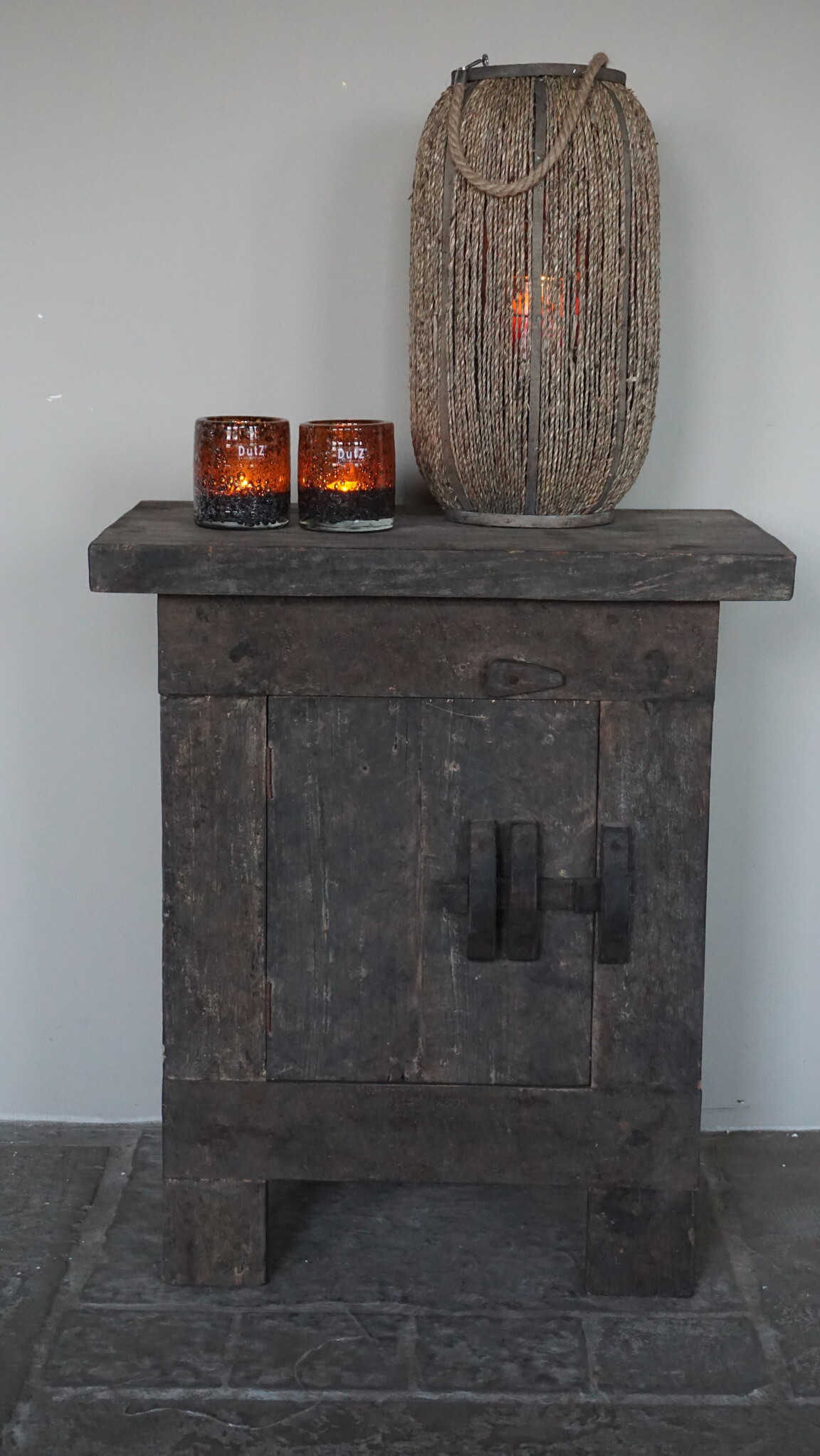 Rene Houtman Nachtkastje Old Barn | Met Deurtje | H71 x B61,5 x D41 cm