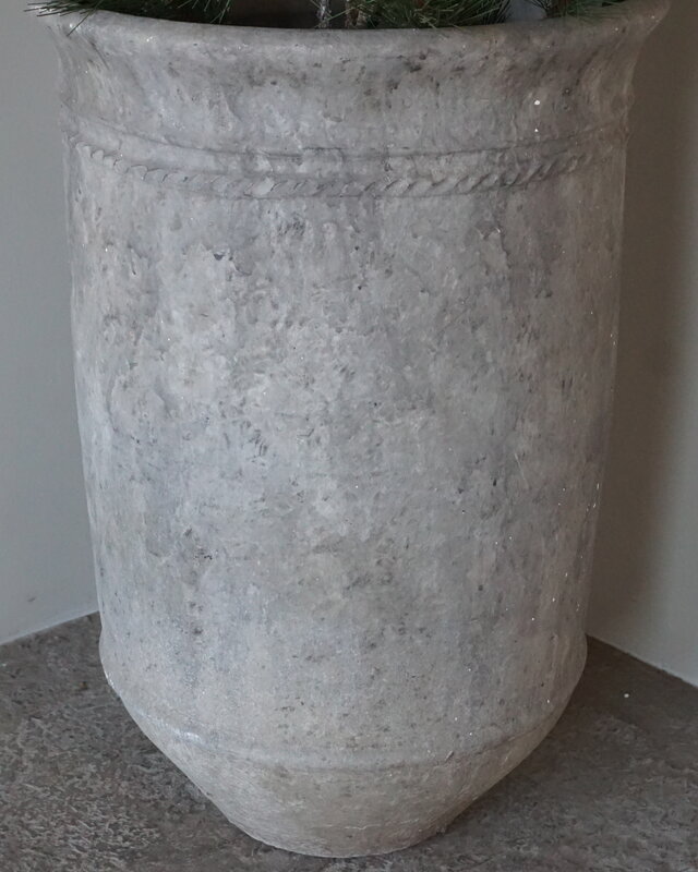 Be-Uniq Grote Betonnen Pot | H77 x D53 cm