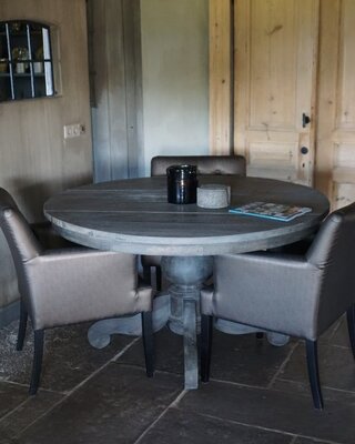 Rene Houtman Eetkamertafel Rond Hout 140 x H79 cm Grey