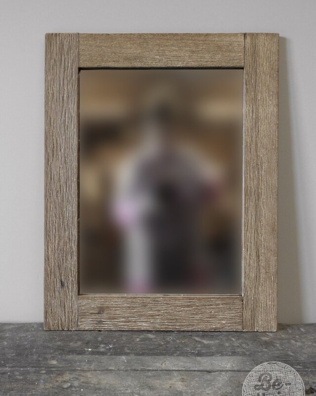 Be-Uniq Spiegel | Rustiek Oud Hout | In 2 Maten Verkrijgbaar