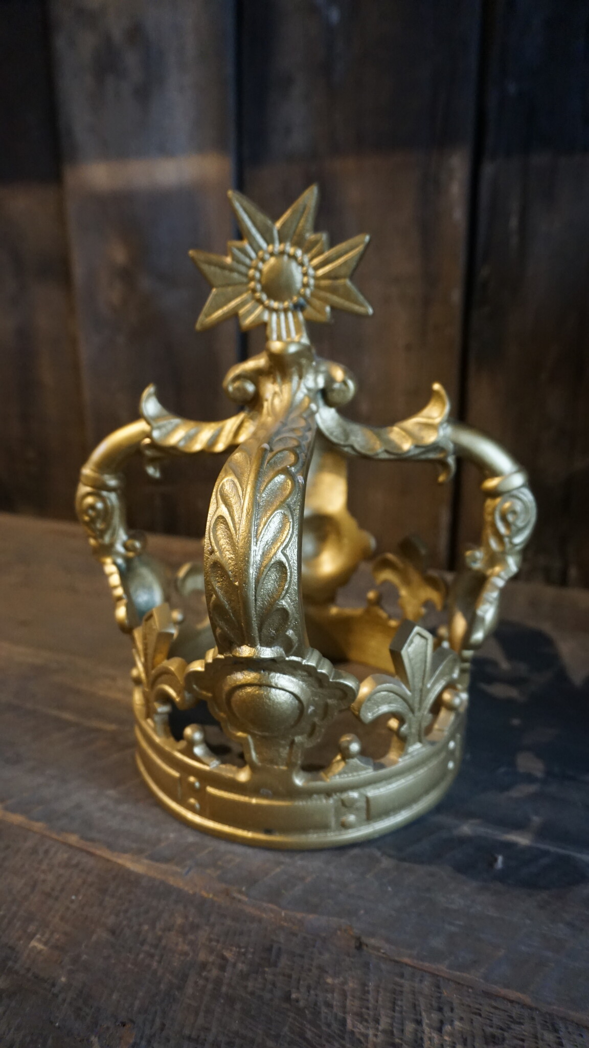 Set van 10 houten kroonvorm voor ambachten en decoratie - lasergesneden - kroon uitgesneden - mini-kroon - kroon - hout Set van 10 houten kroonvorm voor ambachten en decoratie - lasergesneden - kroon uitgesneden - mini-kroon - kroon - hout