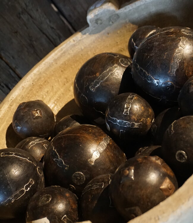 Rene Houtman Decoratieve Ijzeren Bal | 3 Maten Verkrijgbaar!