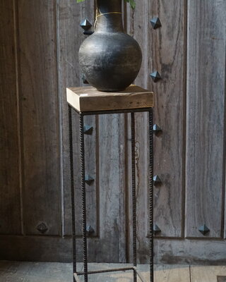 Rene Houtman Ijzeren Bijzettafel Wagondeel | Zwart | H82 x B25 x D25 cm