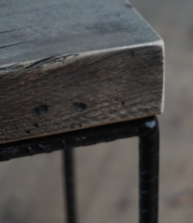 Rene Houtman Ijzeren Bijzettafel Wagondeel | Zwart | H82 x B25 x D25 cm