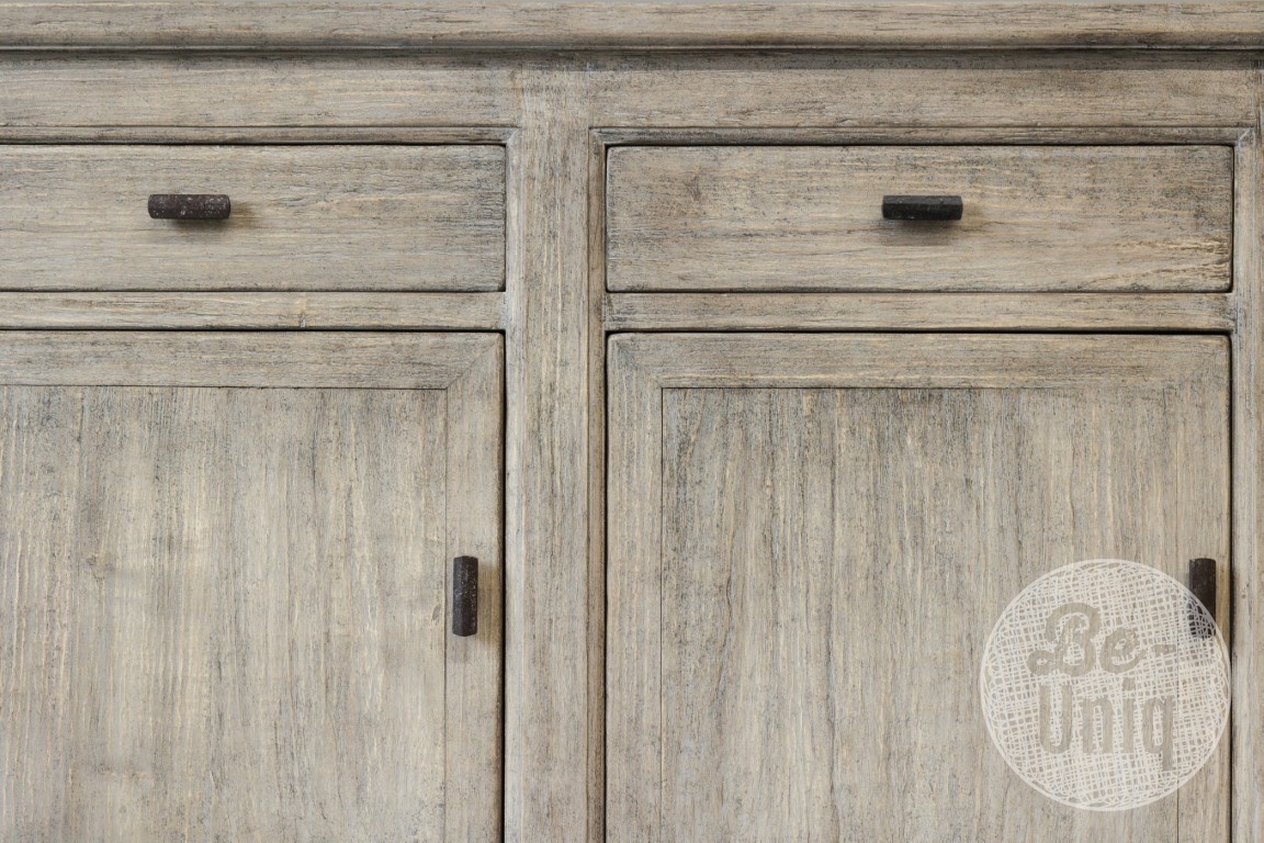 Be-Uniq Dressoir | Verweerd | Nr 2 | China | H90 x B200 x D45 cm