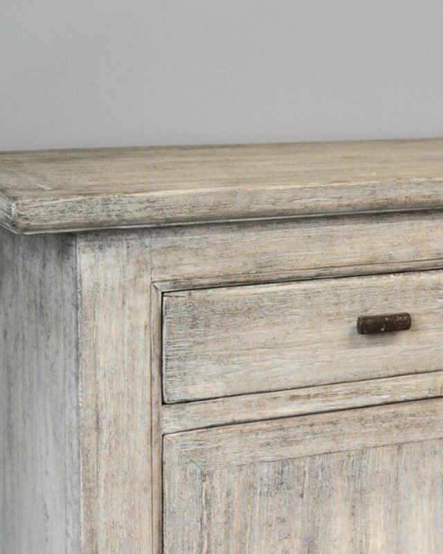 Be-Uniq Dressoir | Verweerd | Nr 2 | China | H90 x B200 x D45 cm