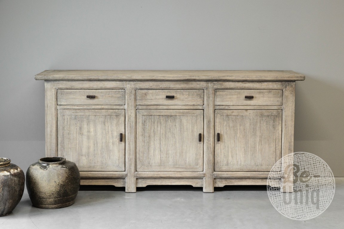Be-Uniq Dressoir | Verweerd | Nr 2 | China | H90 x B200 x D45 cm