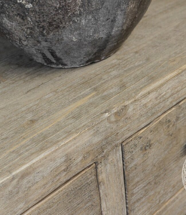 Be-Uniq Dressoir | 9 Lades | China | H85 x B176 x D45 cm