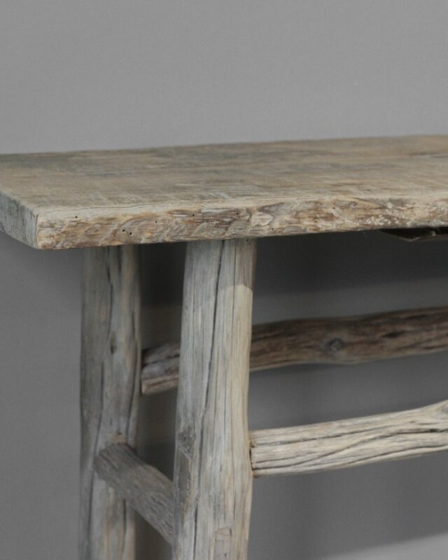 Be-Uniq Oude Sidetable | China | H84 x B169 x D40 cm