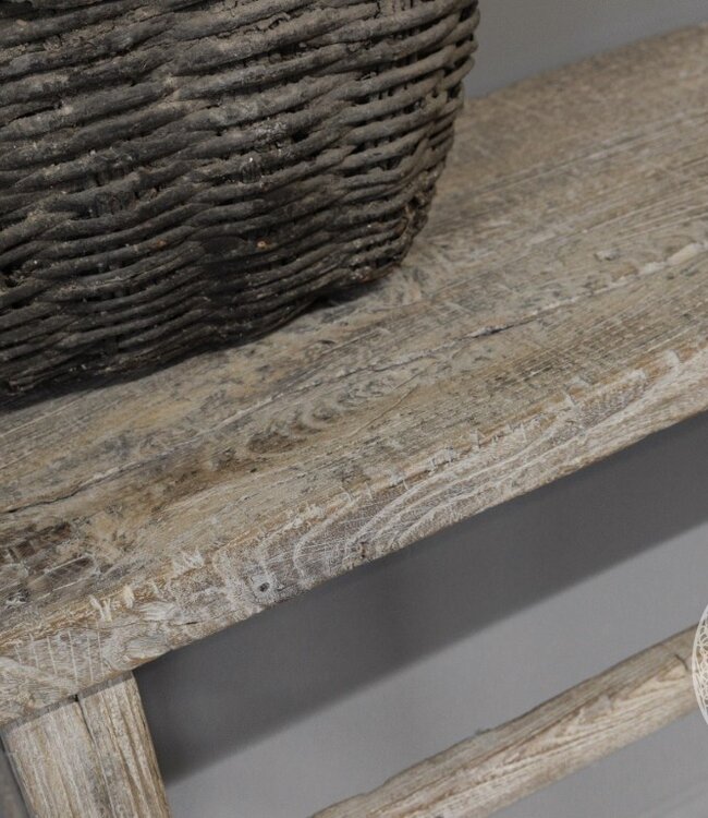 Be-Uniq Oude Sidetable | China | H85 x B182 x D35 cm