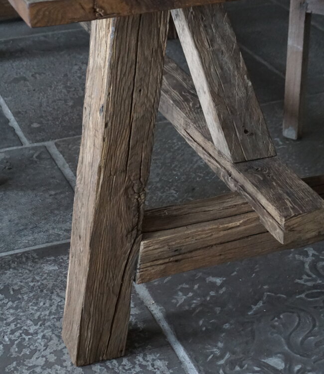 Rene Houtman Eetkamertafel Twan | Oud Eikenhout | B220 x D100 cm