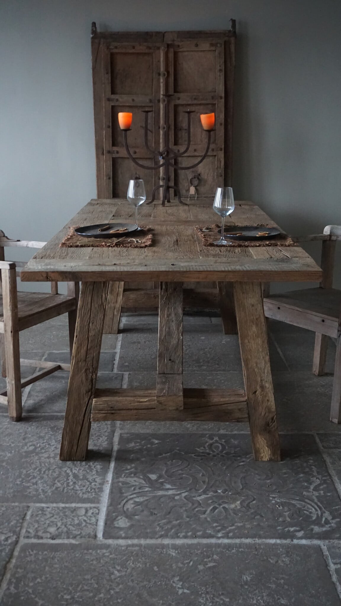 Rene Houtman Eetkamertafel Twan | Oud Eikenhout | B220 x D100 cm