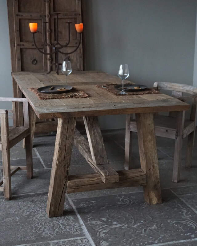 Rene Houtman Eetkamertafel Twan | Oud Eikenhout | B220 x D100 cm
