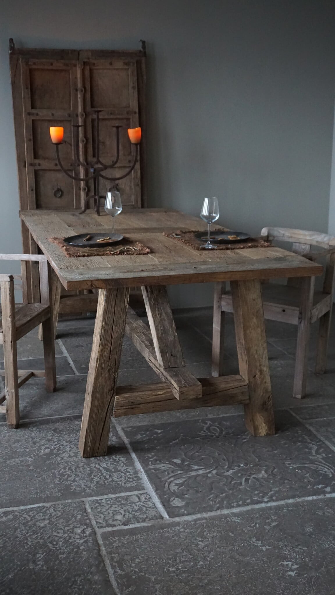 Rene Houtman Eetkamertafel Twan | Oud Eikenhout | B220 x D100 cm