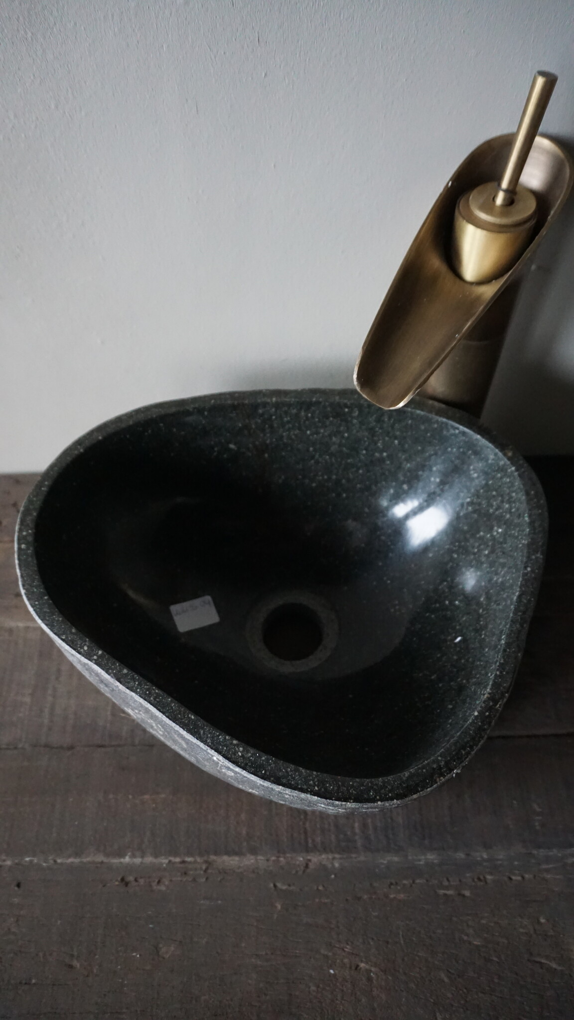 Rene Houtman Kleine Stenen Waskom + Spoelgat | H13,5 x B31 x D25 cm
