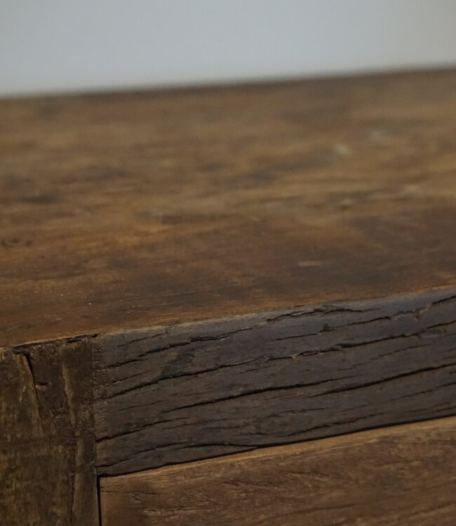 Rene Houtman Oud Houten Nachtkastje | 3 Lades | H60 x B50 x D35 cm