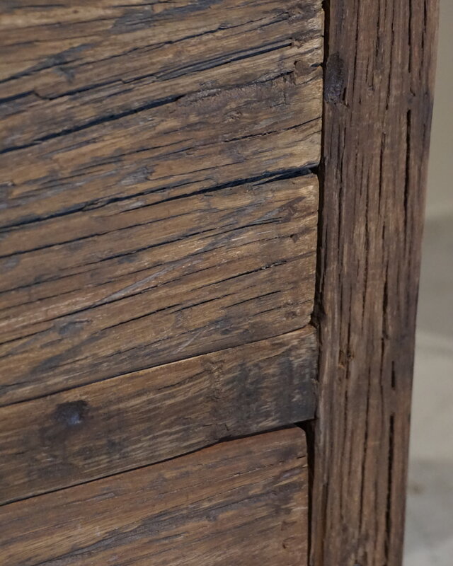 Rene Houtman Oud Houten Nachtkastje | 3 Lades | H60 x B50 x D35 cm