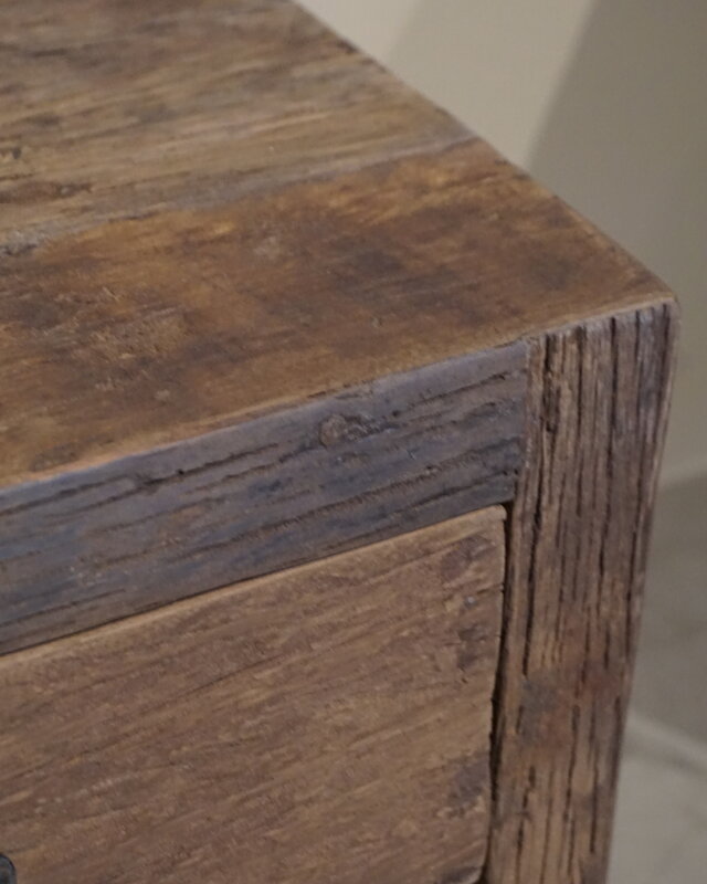 Rene Houtman Oud Houten Nachtkastje | 3 Lades | H60 x B50 x D35 cm