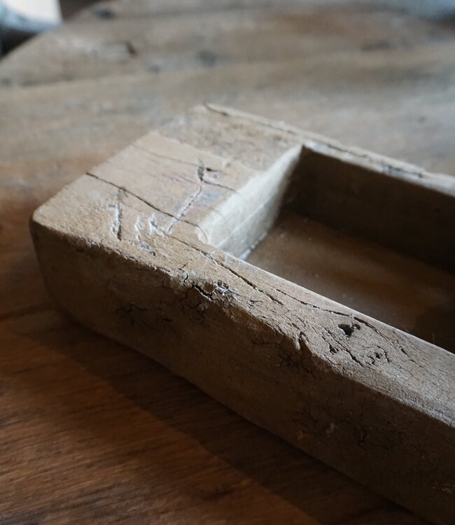 Rene Houtman Oud Houten Trog | L60 x B17 cm