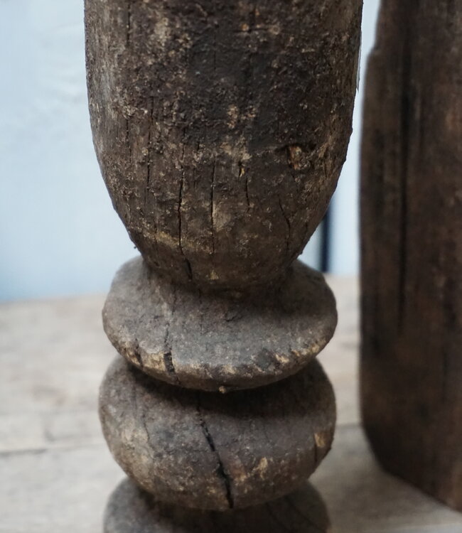 Rene Houtman Oud Houten Kaarsenstandaards | Set Van 2