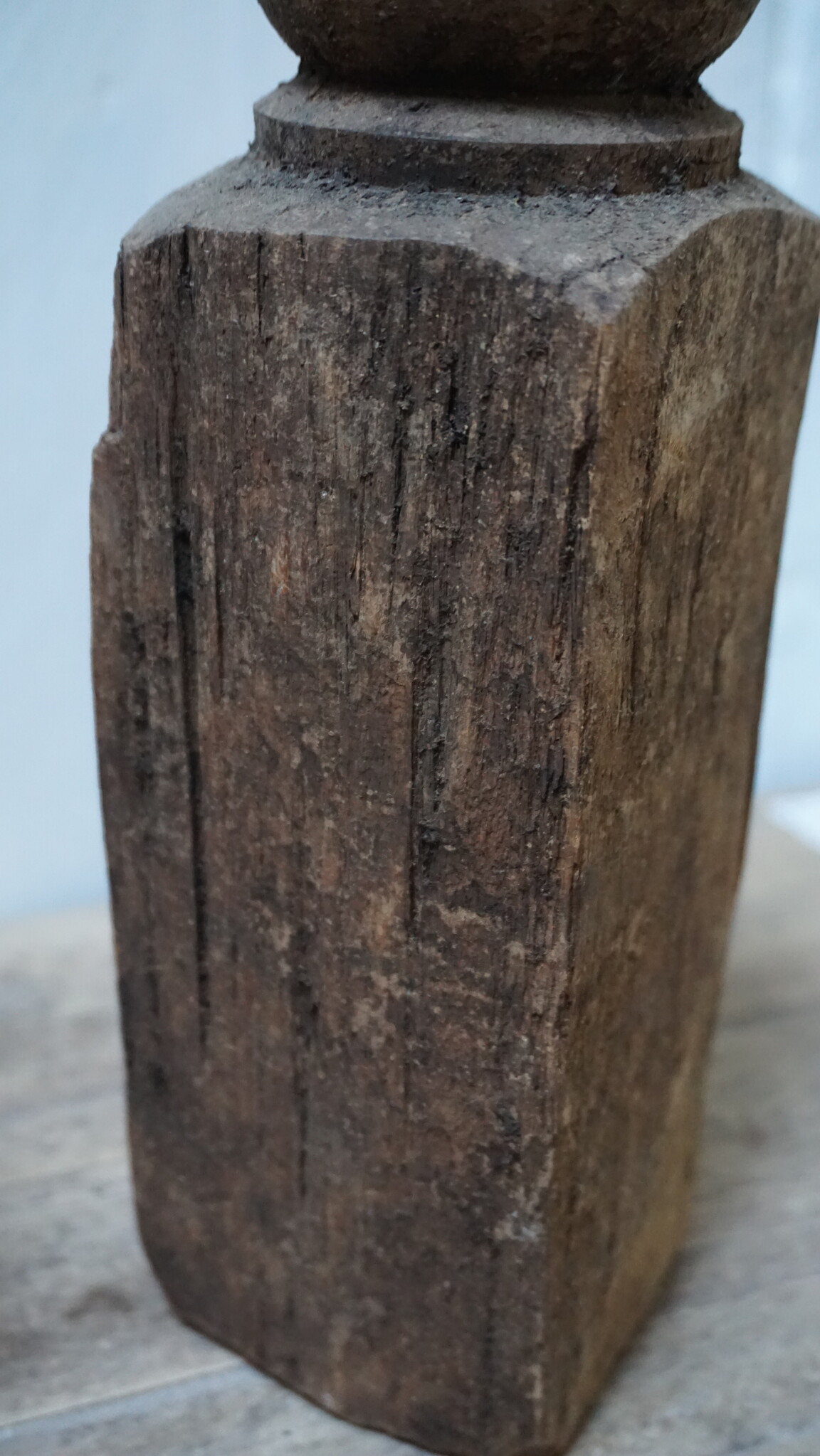 Rene Houtman Oud Houten Kaarsenstandaards | Set Van 2