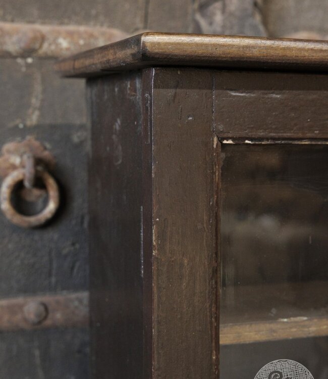 Be-Uniq Oud Vitrinekastje | India | H59 x B41 x D21 cm