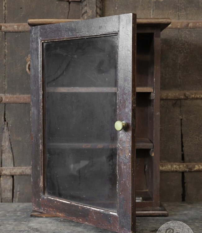 Be-Uniq Oud Vitrinekastje | India | H59 x B41 x D21 cm