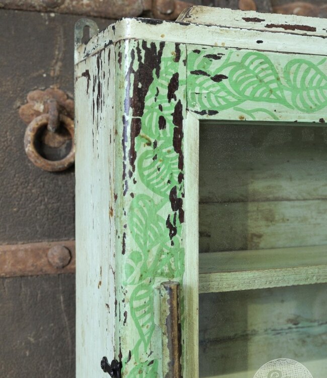 Be-Uniq Oud Vitrinekastje | India | H55 x B40 x D12 cm