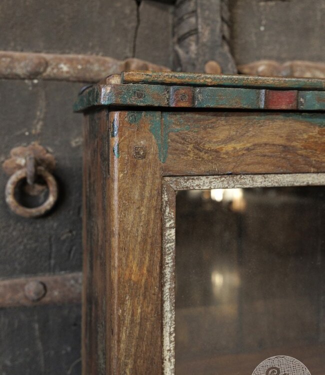 Be-Uniq Oud Vitrinekastje | India | H57 x B35 x D17 cm