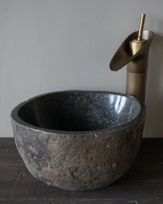 Rene Houtman Kleine Stenen Waskom + Spoelgat | H13,5 x B28 x D27 cm
