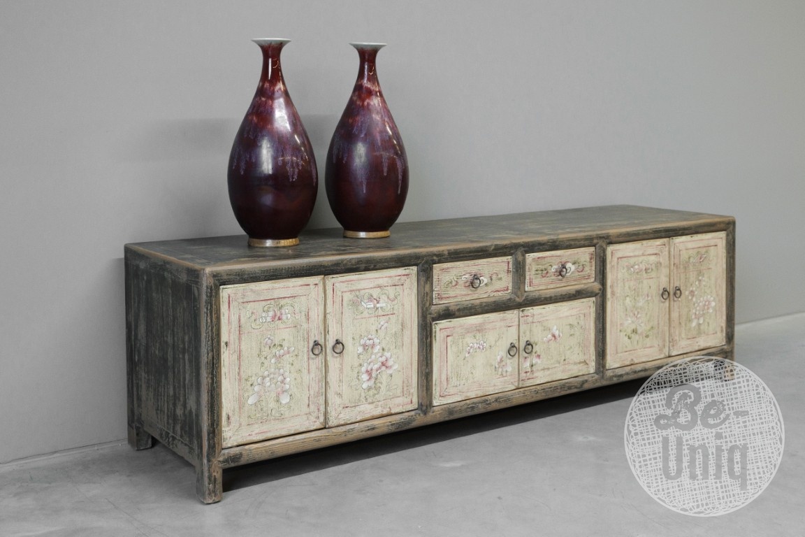 Be-Uniq Dressoir | Beschilderd | China | H50 x B170 x D45 cm