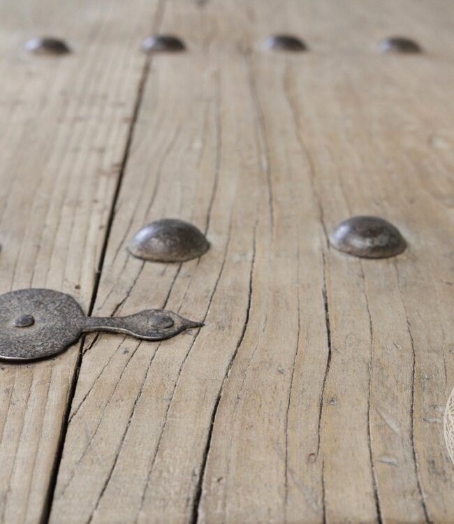 Be-Uniq Salontafel | Oude Deur | China | H46 x B134 x D80 cm