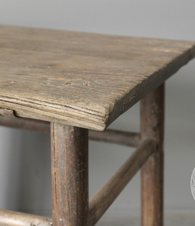 Be-Uniq Oude Bijzettafel | China | H50 x B50 x D55 cm