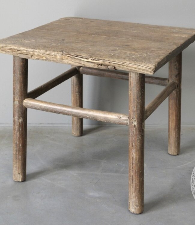 Be-Uniq Oude Bijzettafel | China | H50 x B50 x D55 cm