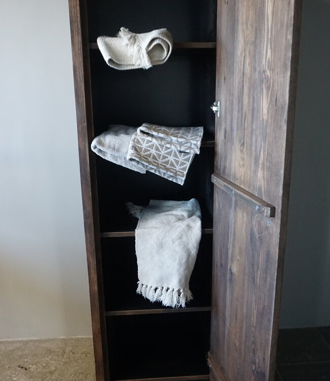 Rene Houtman Badkamerkast Shirley | Grenen Wagonplank | Kies Maat