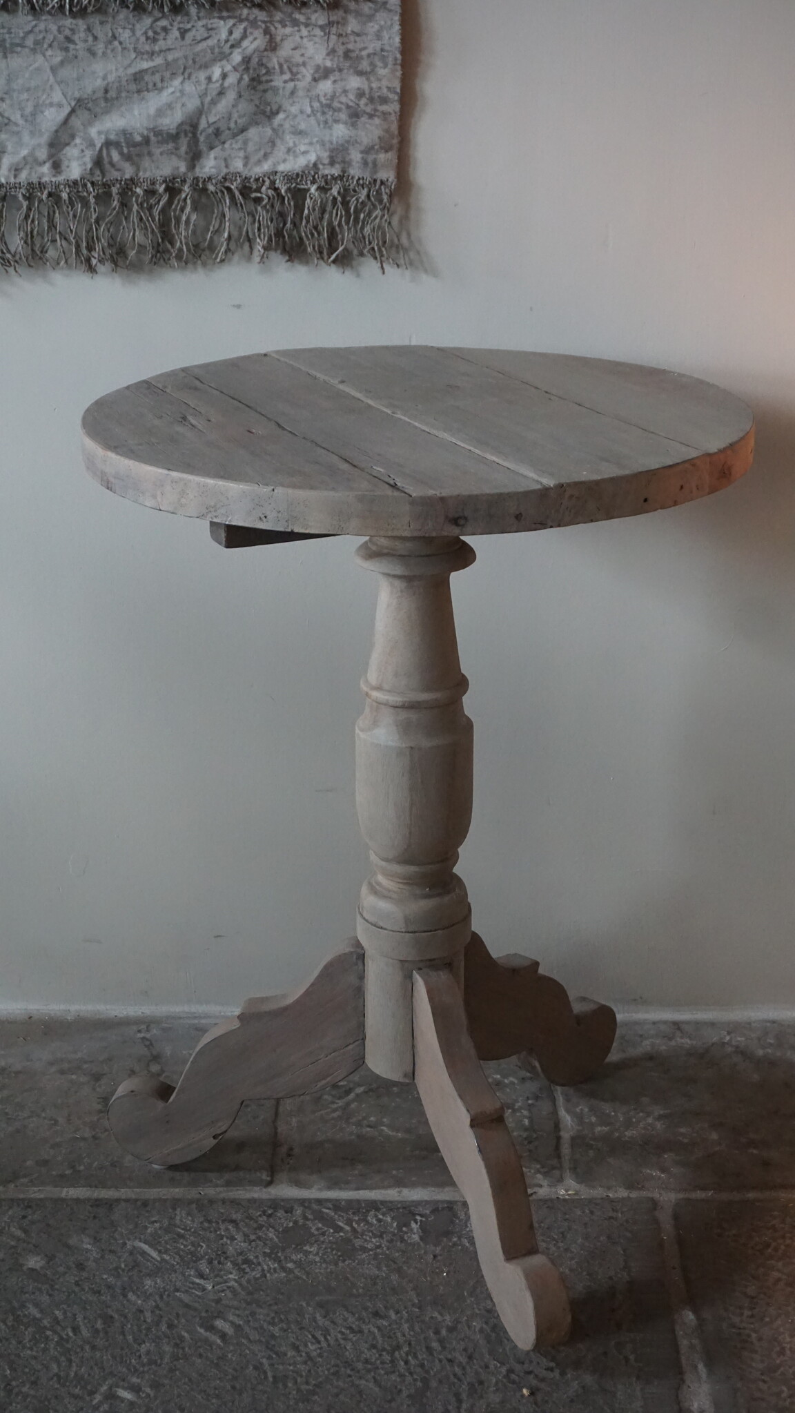 Rene Houtman Houten Wijntafel Willem | H71 x D50 cm