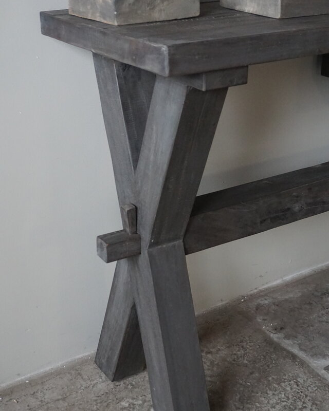 Rene Houtman Sidetable Cross Sanna | Oud Hout | H80 x B200 cm