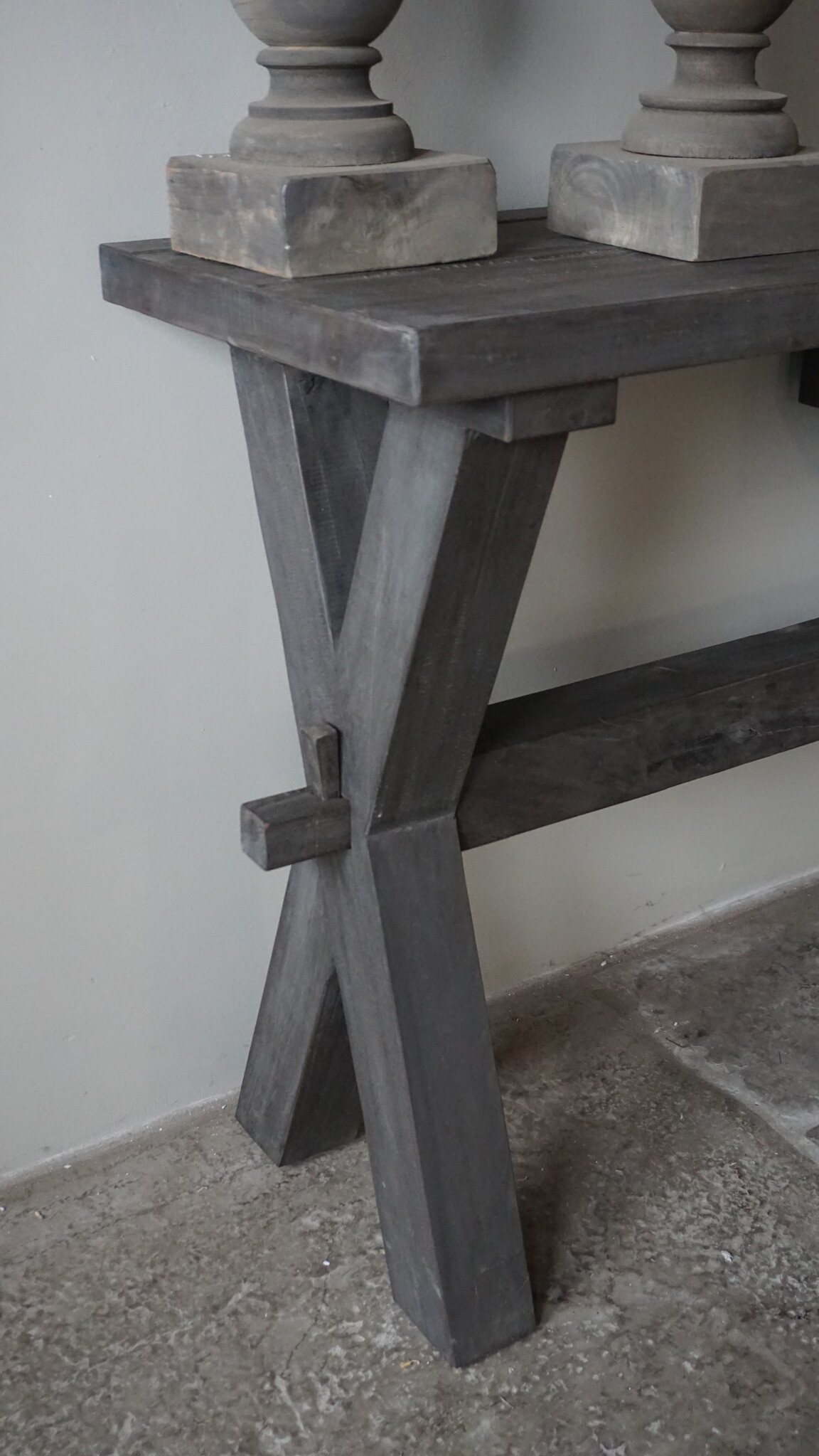 Rene Houtman Sidetable Cross Sanna | Oud Hout | H80 x B200 cm
