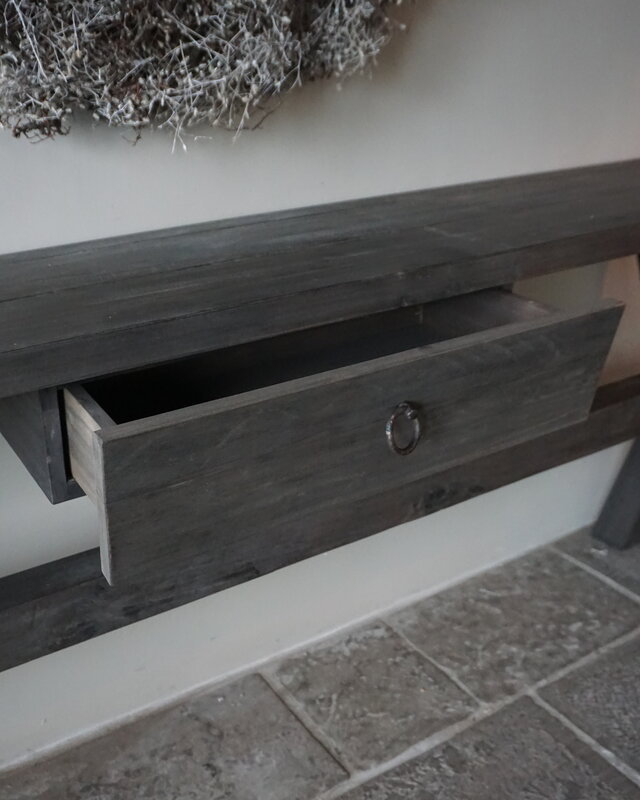 Rene Houtman Sidetable Cross Sanna | Oud Hout | H80 x B200 cm