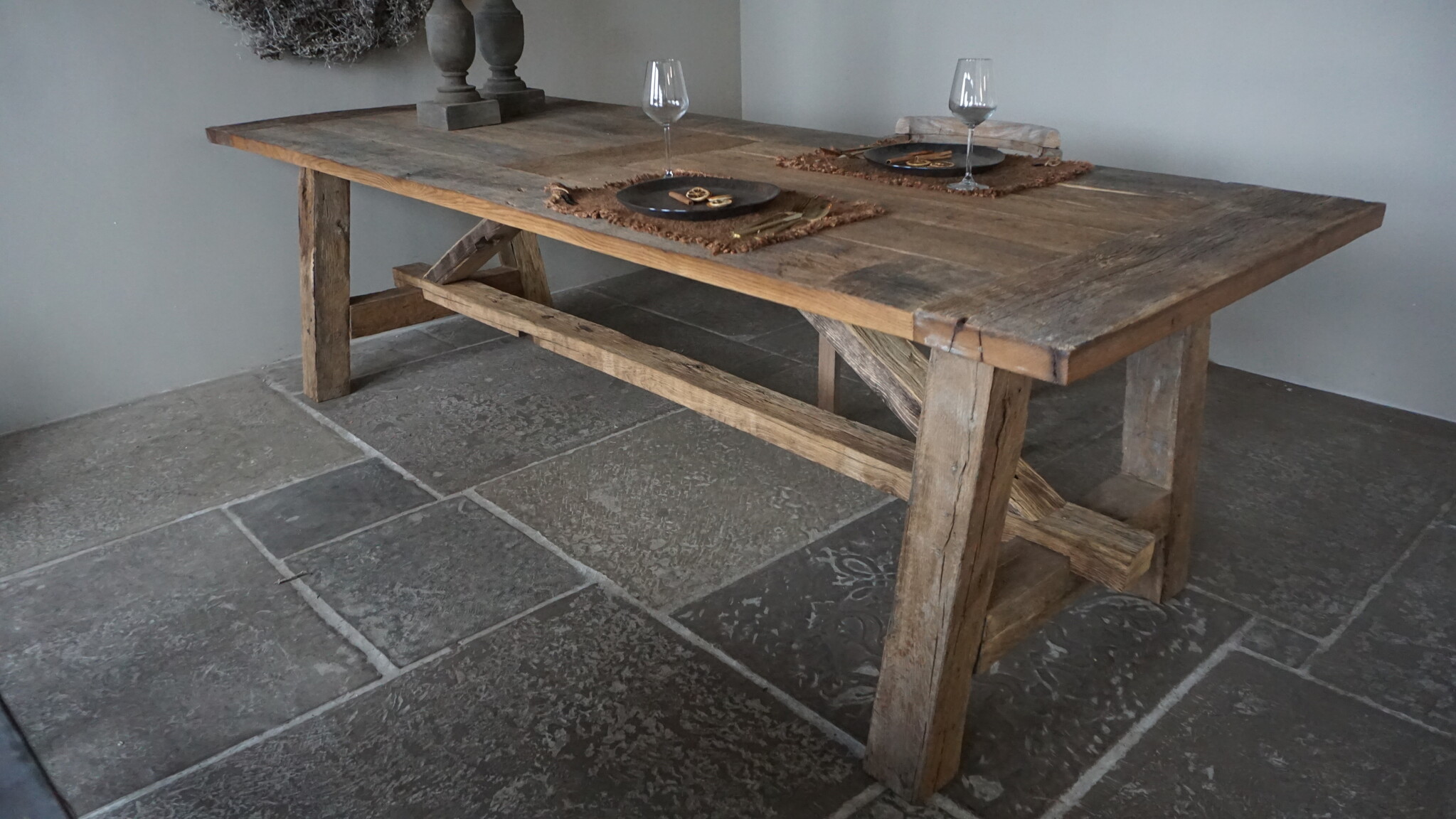 Rene Houtman Oud Eikenhouten Tafel | L270 x B99 x H79 cm