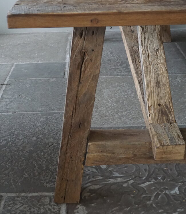 Rene Houtman Oud Eikenhouten Tafel | L270 x B99 x H79 cm